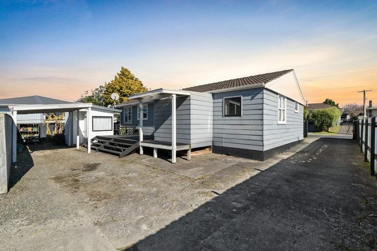 Photo of property in 1/24 Greenhaven Avenue, Opaheke, Papakura, 2113