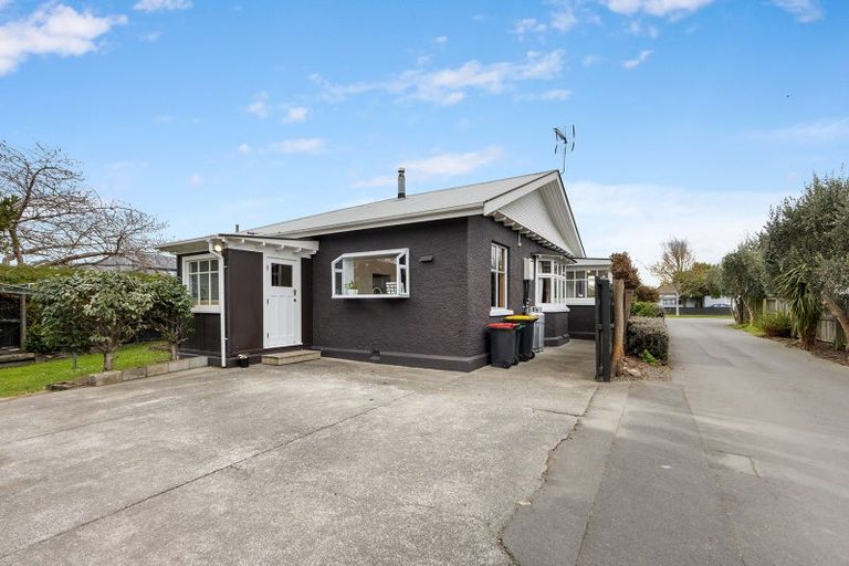 Photo of property in 30 Blighs Road, Strowan, Christchurch, 8052