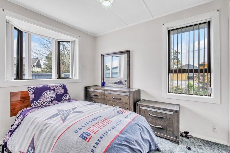 Photo of property in 33 Wycola Avenue, Hei Hei, Christchurch, 8042