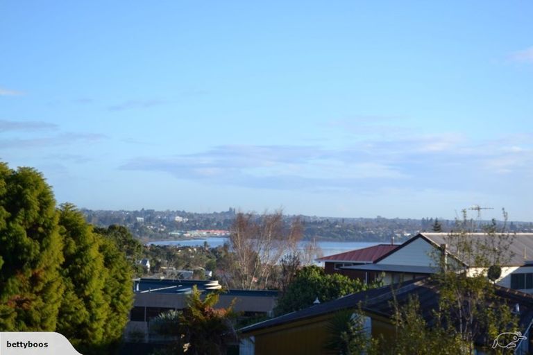 Photo of property in 12 Taylor Street, Ohauiti, Tauranga, 3112