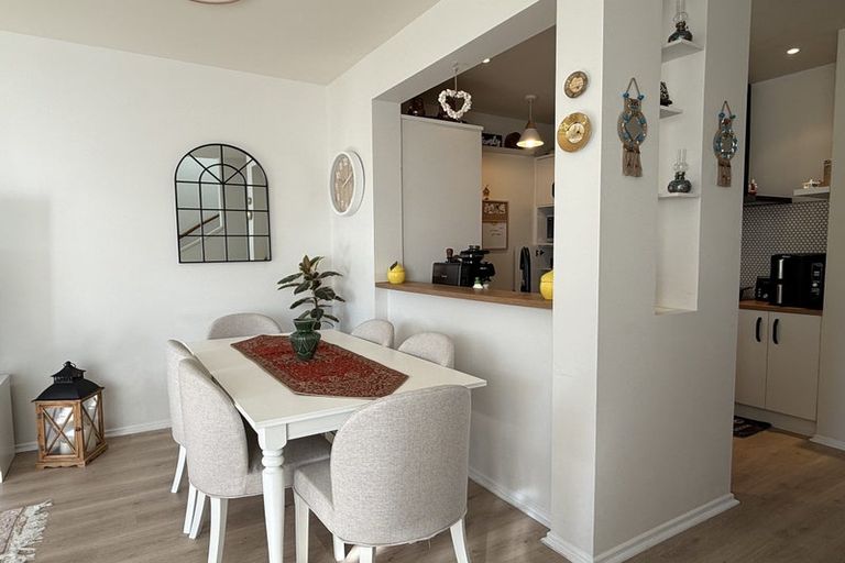 Photo of property in 116/2 Armoy Drive, East Tamaki, Auckland, 2016