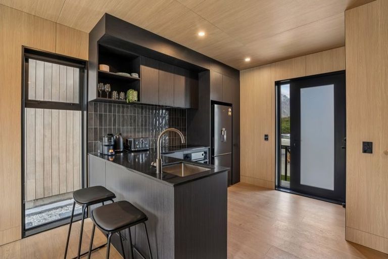 Photo of property in 28 Shearers Drive, Frankton, Queenstown, 9300