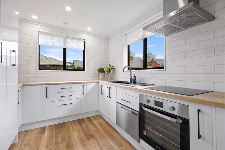 Photo of property in Carmichael Courts, 24/14 Wharenui Road, Upper Riccarton, Christchurch, 8041