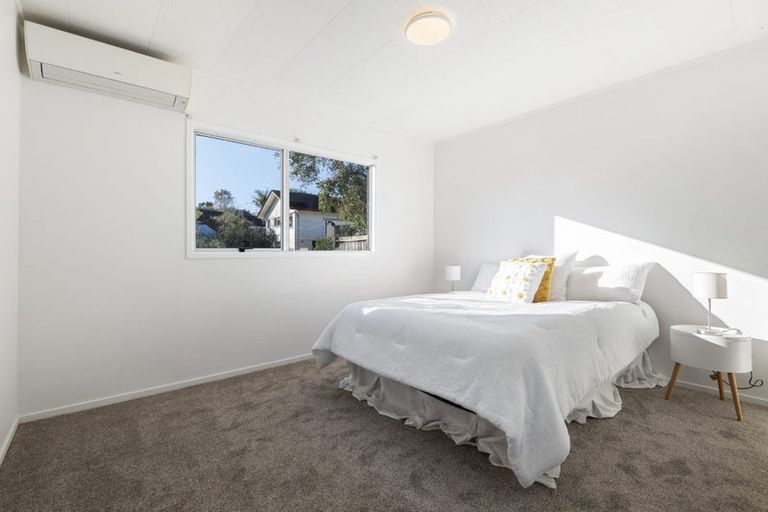 Photo of property in 7 Hotspur Place, Bayview, Auckland, 0629