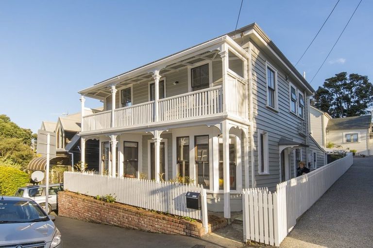 Photo of property in 7 Cottleville Terrace, Thorndon, Wellington, 6011