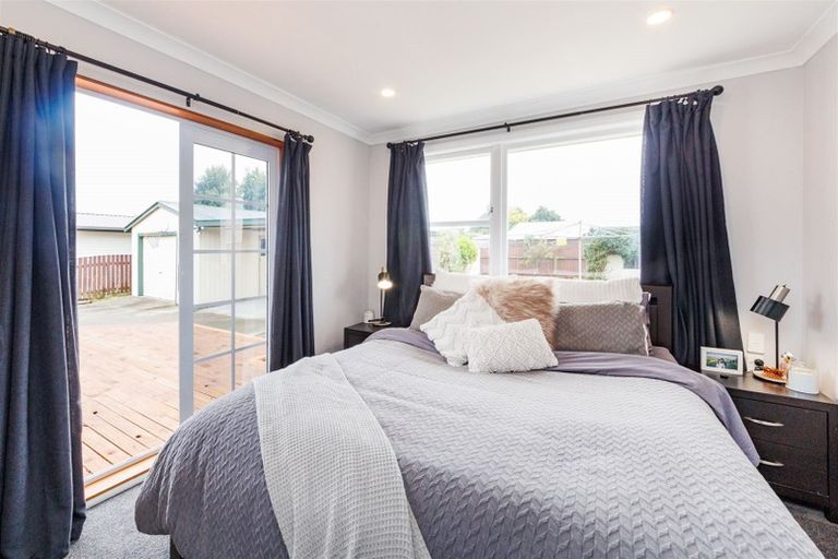 Photo of property in 27 Aspiring Avenue, Milson, Palmerston North, 4414