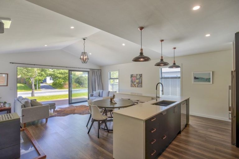 Photo of property in 61 Kelliher Drive, Wanaka, 9305