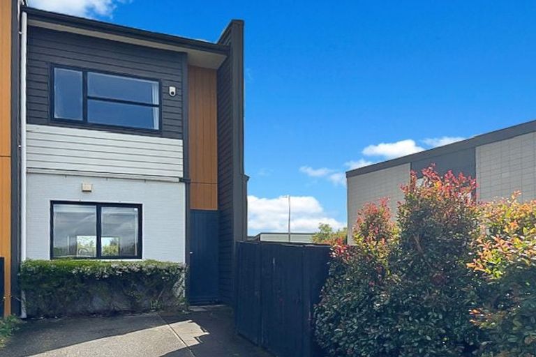 Photo of property in 97 Te Aparangi Road, Papakura, 2110