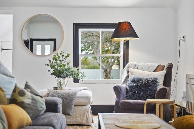 Photo of property in 21 Bethune Street, Featherston, 5710