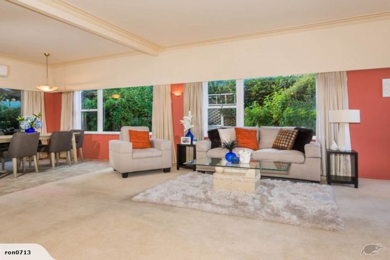 Photo of property in 1/27 Hythe Terrace, Mairangi Bay, Auckland, 0630