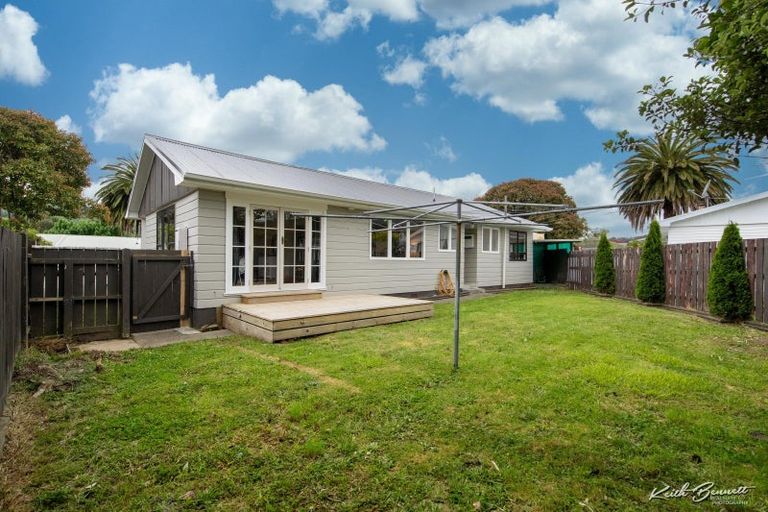 Photo of property in 3 Snell Grove, Clouston Park, Upper Hutt, 5018