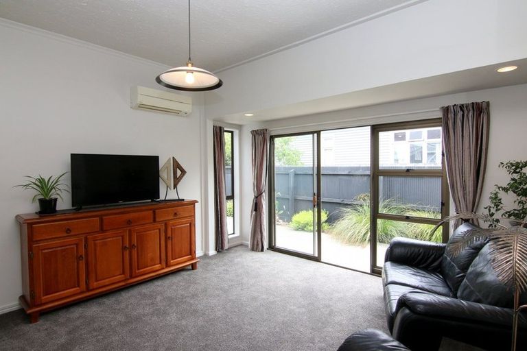 Photo of property in 21 Wrights Road, Addington, Christchurch, 8024