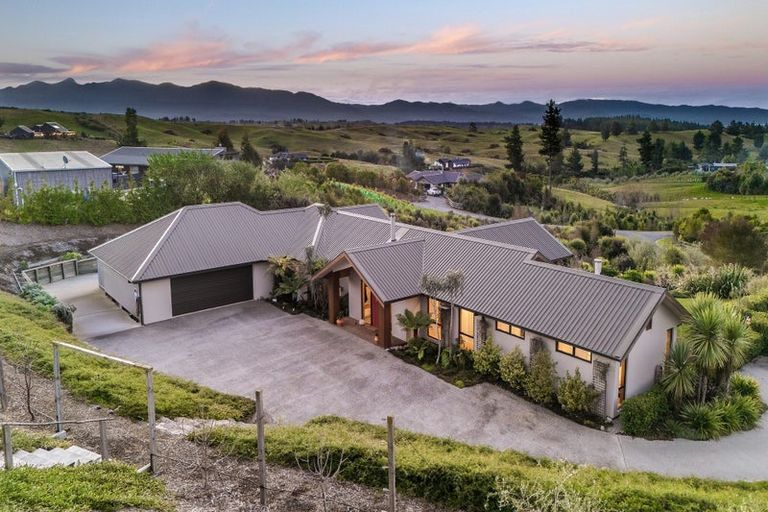 Photo of property in 35 Amber Rise, Tasman, Upper Moutere, 7173