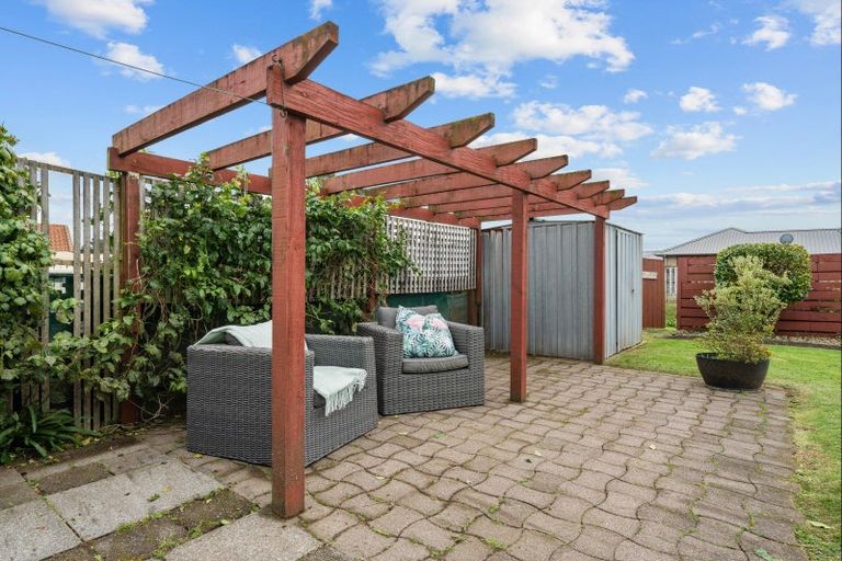 Photo of property in 19 Bronte Place, Whalers Gate, New Plymouth, 4310