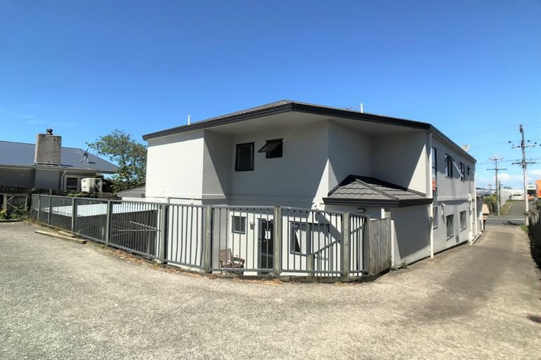 Photo of property in 2/198 Archers Road, Glenfield, Auckland, 0629