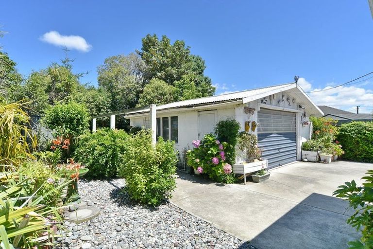 Photo of property in 71 Vancouver Crescent, Wainoni, Christchurch, 8061