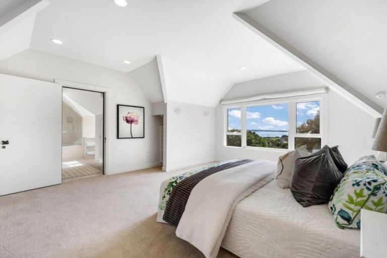 Photo of property in 122 Macleans Road, Bucklands Beach, Auckland, 2014