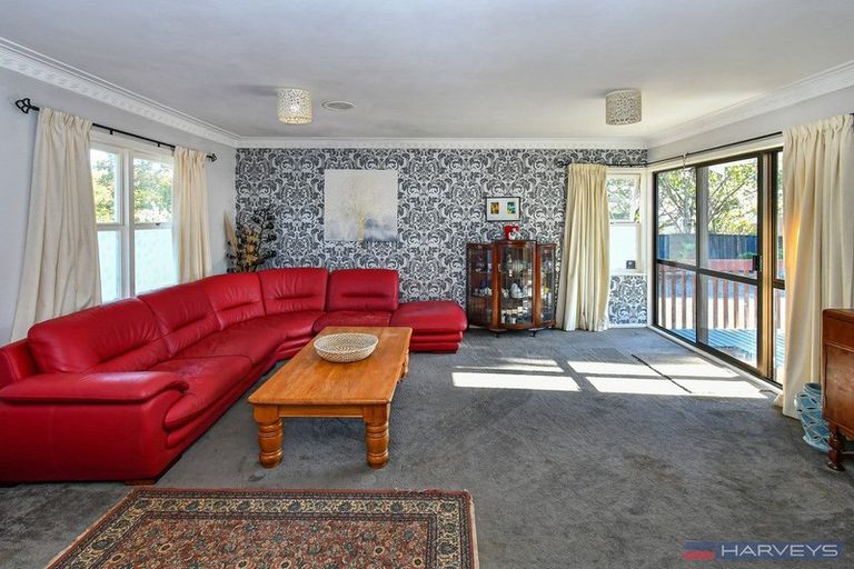 Photo of property in 15a Grande Vue Road, Hillpark, Auckland, 2102