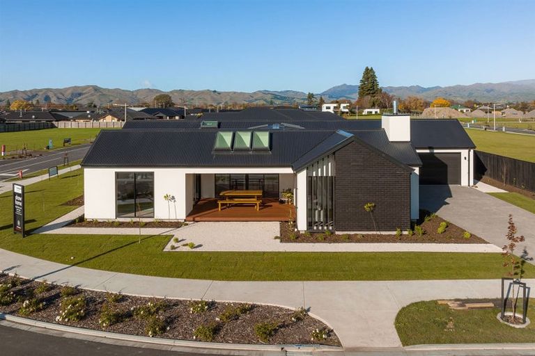 Photo of property in 111 Oakley Avenue, Springlands, Blenheim, 7201