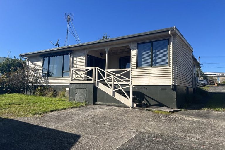 Photo of property in 90 Forest Lake Road, Forest Lake, Hamilton, 3200