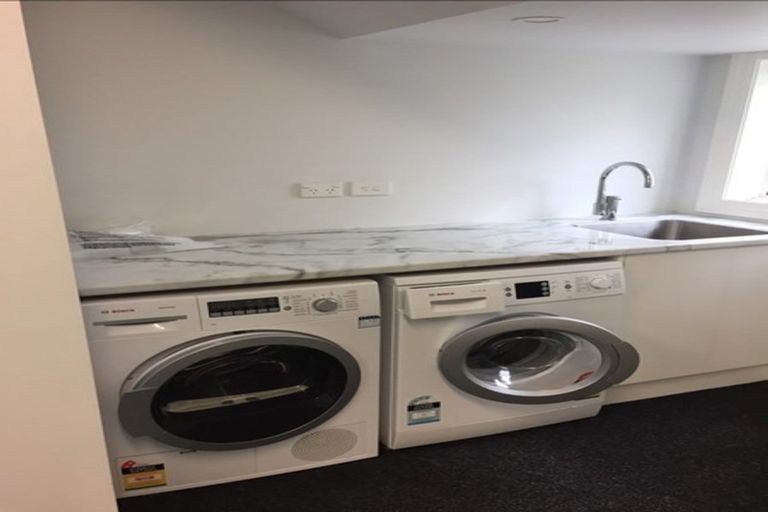 Photo of property in 49 Tinakori Road, Thorndon, Wellington, 6011