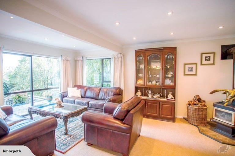 Photo of property in 72 Crows Road, Swanson, Auckland, 0614