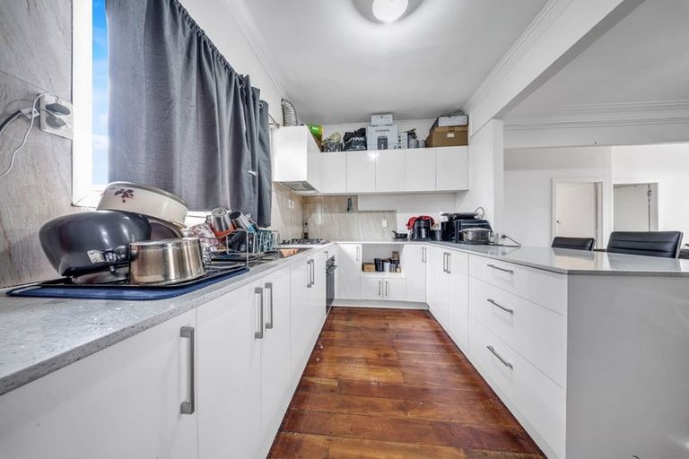 Photo of property in 1/26 Cambridge Terrace, Papatoetoe, Auckland, 2025