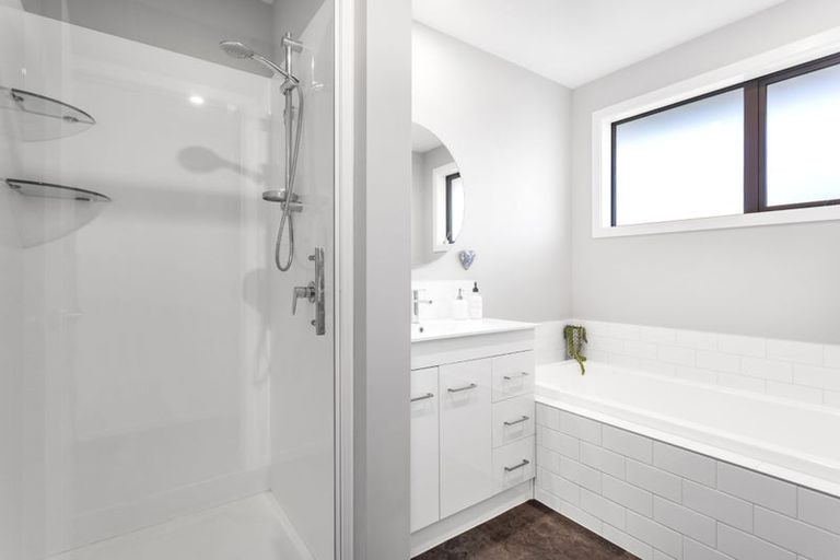 Photo of property in 18 Omega Place, Casebrook, Christchurch, 8051