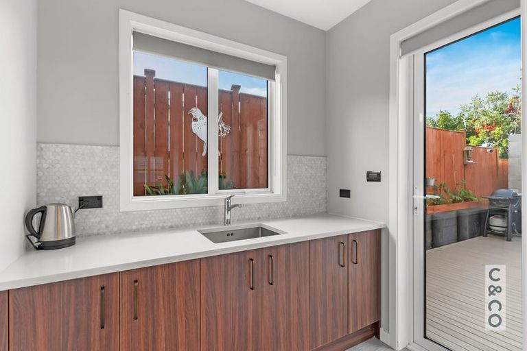 Photo of property in 37 Nobilo Road, Kumeu, 0810