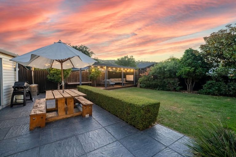 Photo of property in 252 Centaurus Road, Saint Martins, Christchurch, 8022