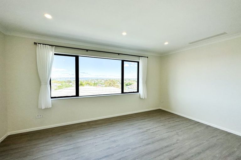 Photo of property in 44a Merani Street, Belmont, Auckland, 0622