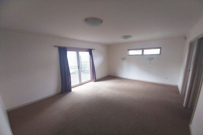 Photo of property in 319a Albany Highway, Rosedale, Auckland, 0632