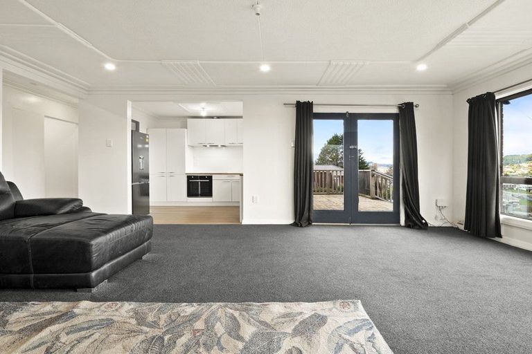 Photo of property in 44 Waldron Crescent, Green Island, Dunedin, 9018