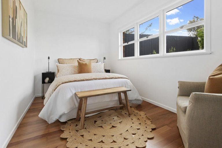 Photo of property in 2/2 Pine Ridge Terrace, Hauraki, Auckland, 0622