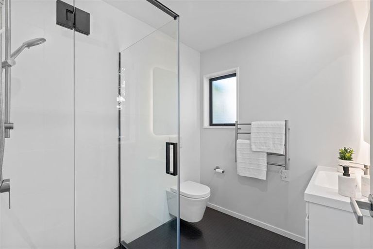 Photo of property in 10 Haineswood Lane, Sockburn, Christchurch, 8042