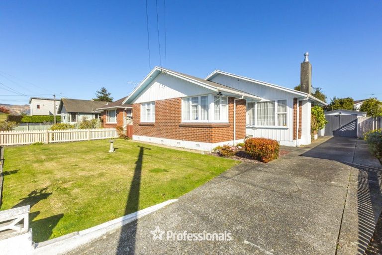 Photo of property in 45 Hikurangi Street, Trentham, Upper Hutt, 5018