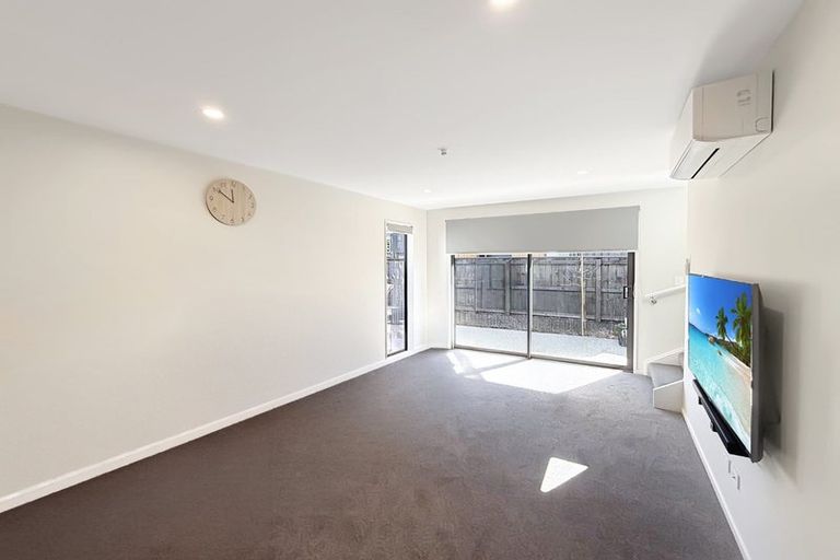 Photo of property in 10/20 Fitzherbert Road, Wainuiomata, Lower Hutt, 5014
