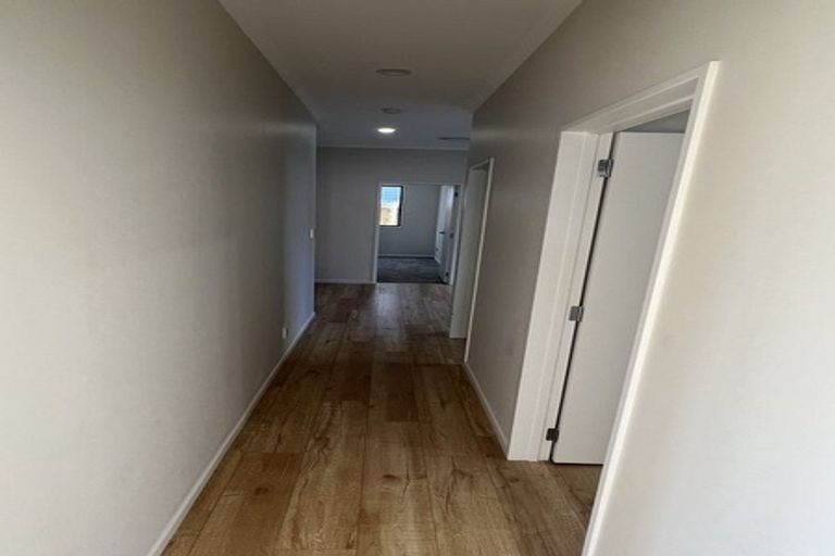 Photo of property in 9 Clonmany Road, Flat Bush, Auckland, 2019