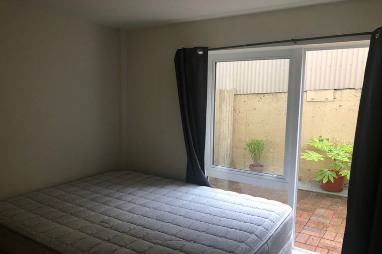 Photo of property in Pirie Street Townhouses, 36/35 Pirie Street, Mount Victoria, Wellington, 6011