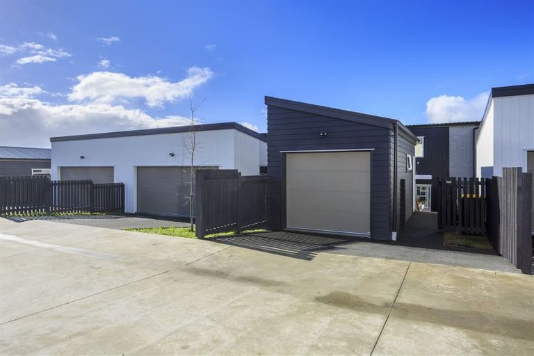 Photo of property in 153 Millwater Parkway, Silverdale, 0932