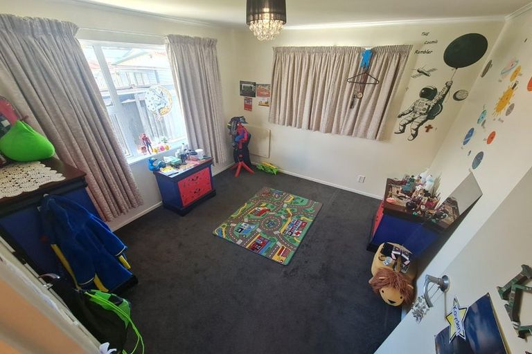 Photo of property in 261 Wellington Road, Wainuiomata, Lower Hutt, 5014