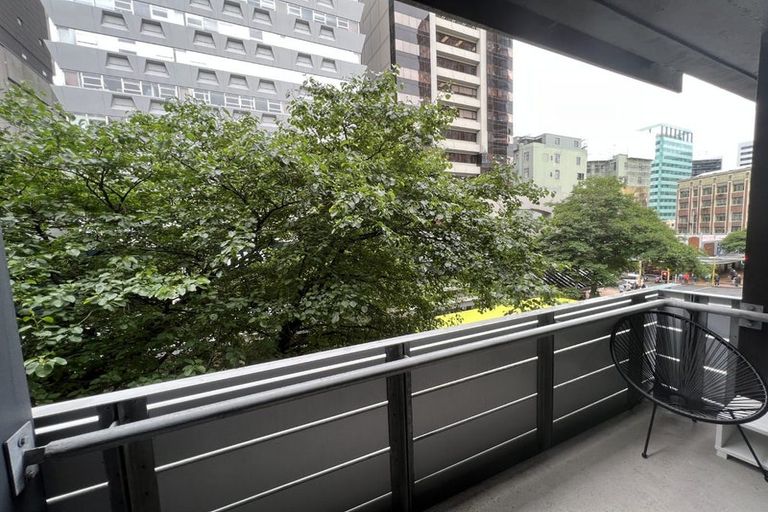 Photo of property in Gerondis Bldg Apartments, 201/60 Willis Street, Wellington Central, Wellington, 6011