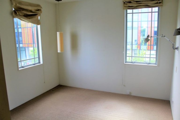 Photo of property in St James Courts, 11/77 Gloucester Street, Christchurch Central, Christchurch, 8013