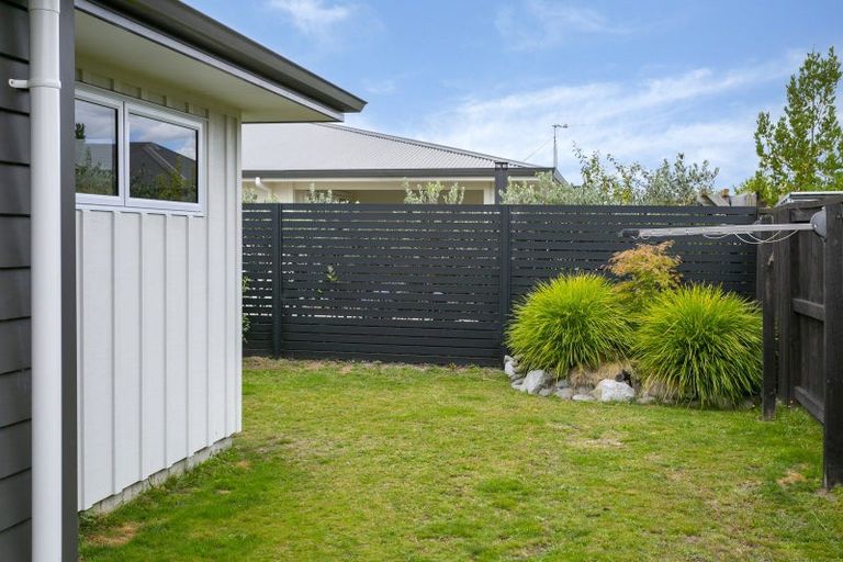Photo of property in 27 Noumea Drive, Rangatira Park, Taupo, 3330
