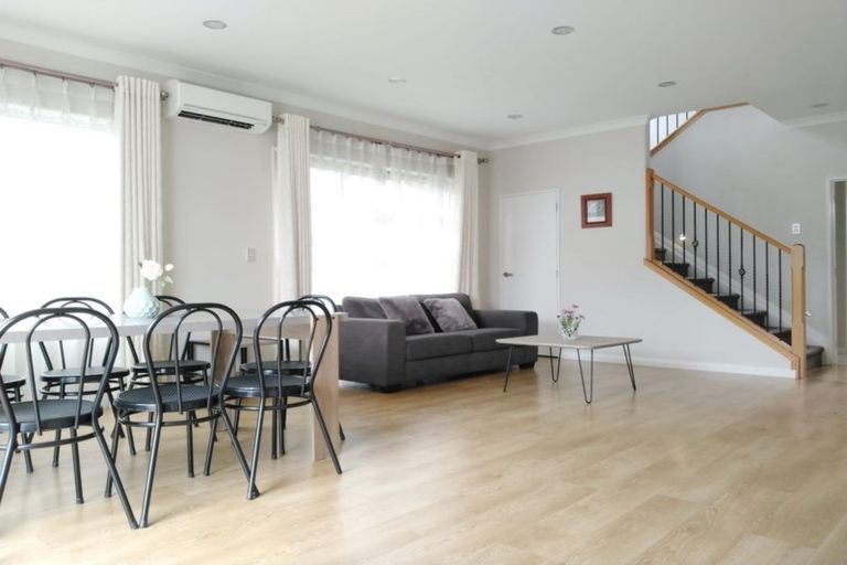 Photo of property in 11 Ballindrait Drive, Flat Bush, Auckland, 2019