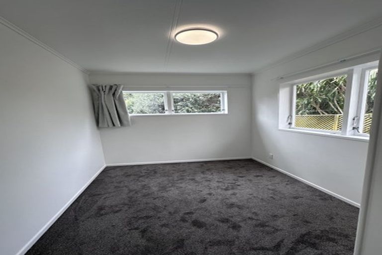 Photo of property in 107a Beechdale Crescent, Pakuranga Heights, Auckland, 2010
