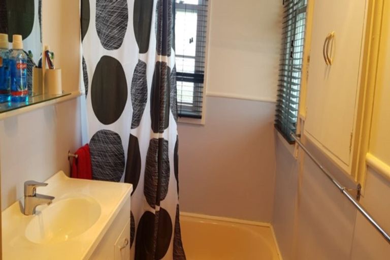 Photo of property in 4 Pukerangi Crescent, Ellerslie, Auckland, 1051