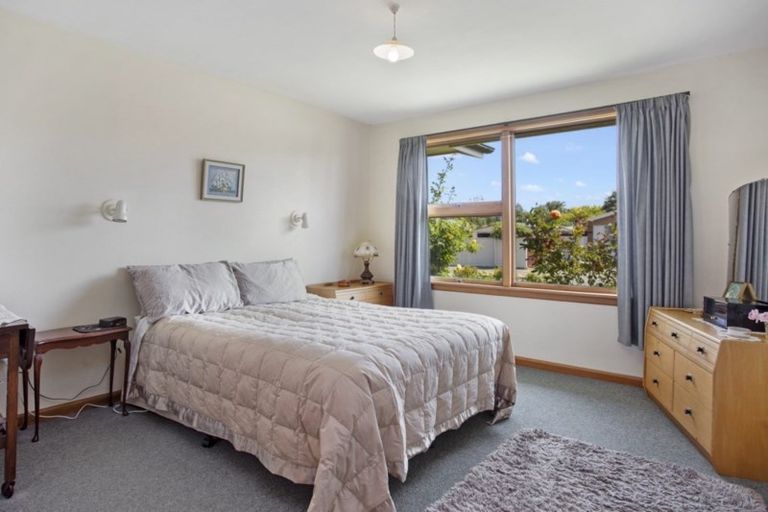 Photo of property in 4 Weston Place, Rangiora, 7400