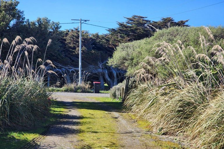 Photo of property in 15 Surrey Street, Orepuki, Riverton, 9881