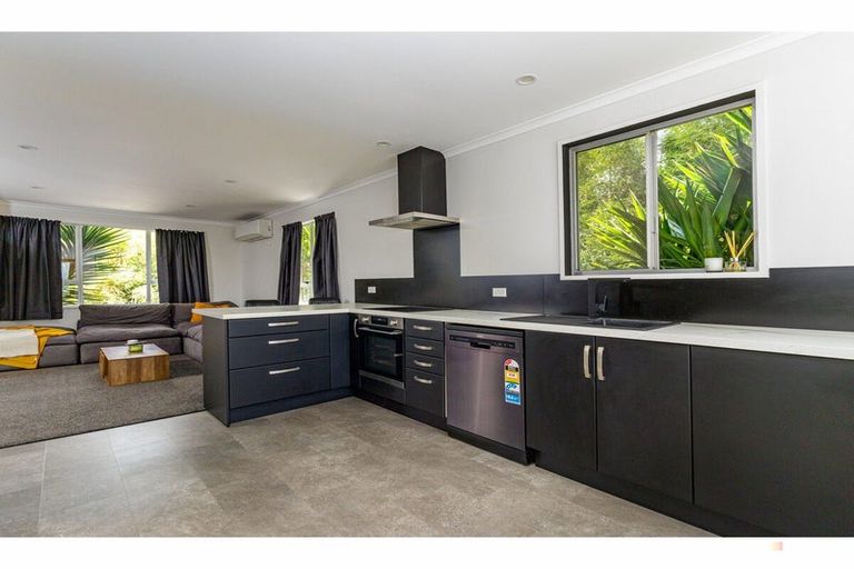 Photo of property in 98 Acacia Drive, Levels, Timaru, 7973